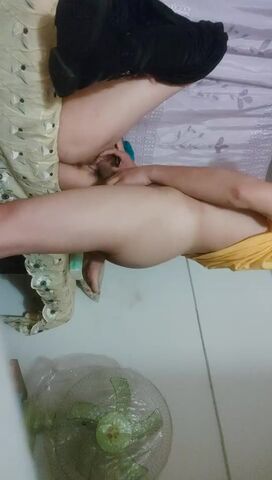 城中村艳遇实录：风韵少妇饥渴难耐，主动骑乘狂野震动，淫水四溅浪叫不断