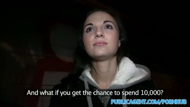 【PublicAgent】 纹身巨乳荡妇被野外狂干内射高潮